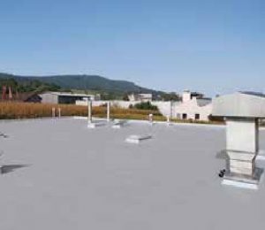 The Kemperol AC Speed FR system is a fast-curing, cold liquid-applied cool roof solution with a Solar Reflective Index rating of 108.